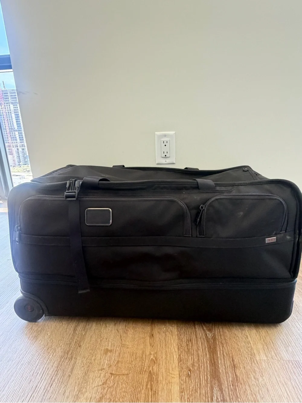 Tumi Duffel Bag with Telescopic Handle